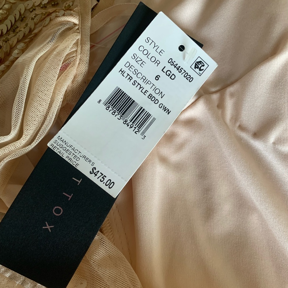 NWT Aidan mattox light gold sequin gown - Picture 9 of 10